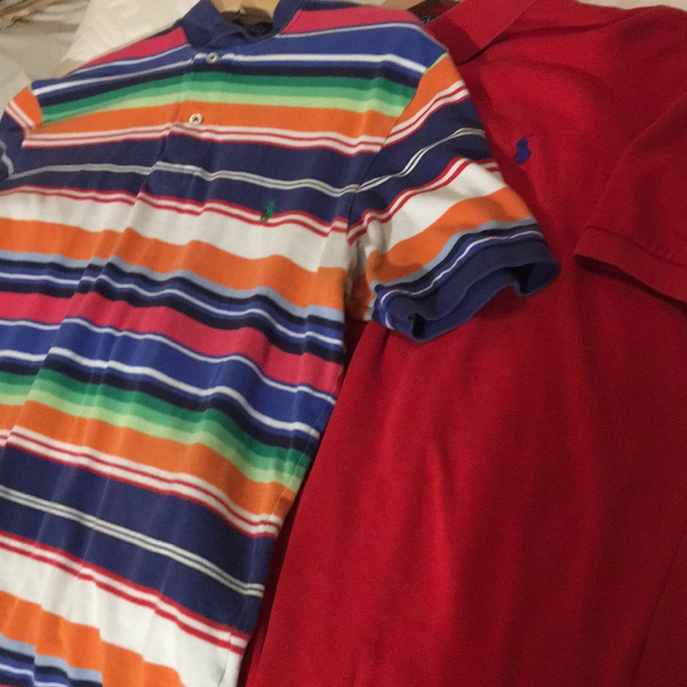 Short sleeve polos